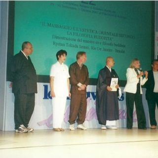 Compartiendo el esenario con Especialistas internacionales